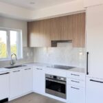 Modern Kitchen Renovation: Clean Design Meets Everyday Functionality